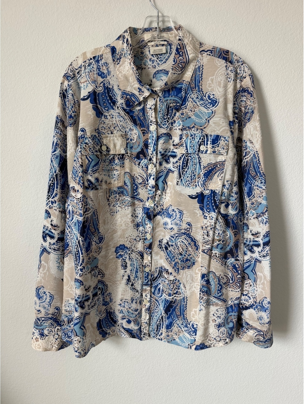 Van Heusen ClassicFit Long Sleeve Button Front Blue/Cream Paisley Shirt Size XXL